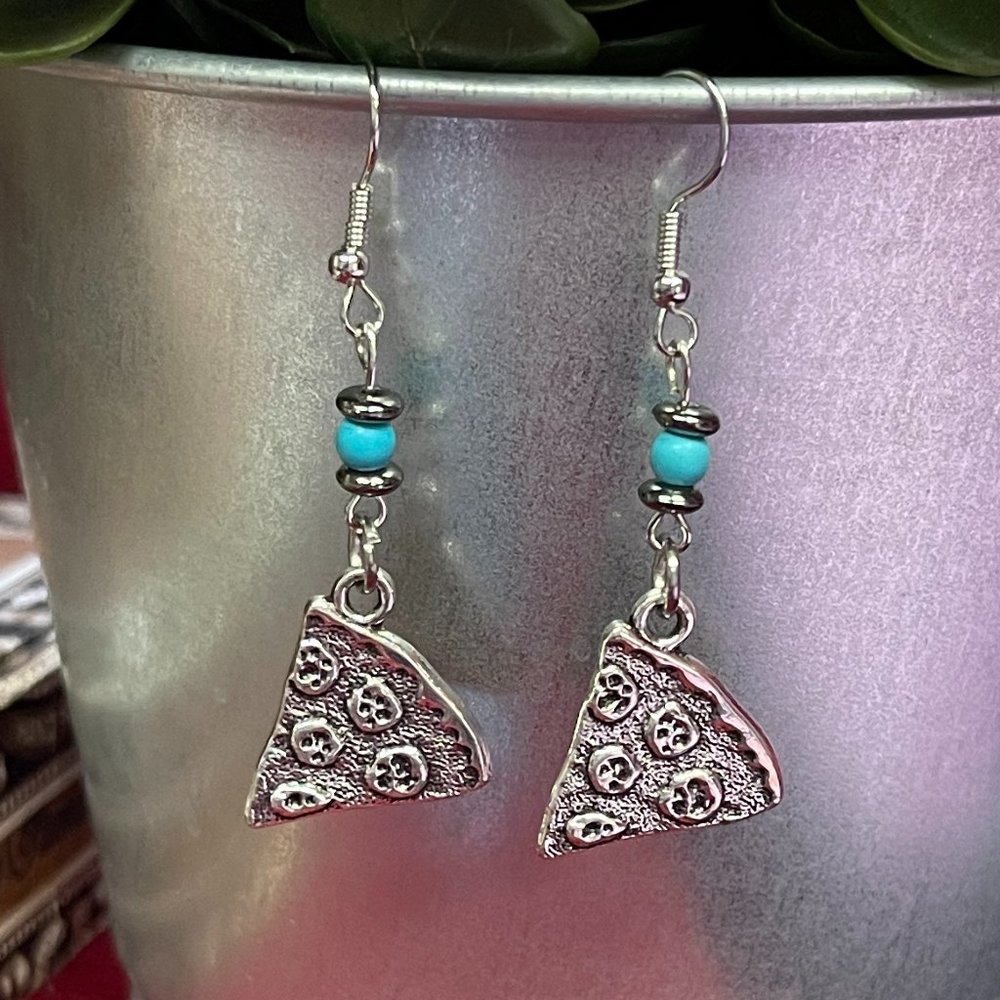 Fun Silver Colored Pizza Slice Earrings! Great gift for the Pizza Lover!